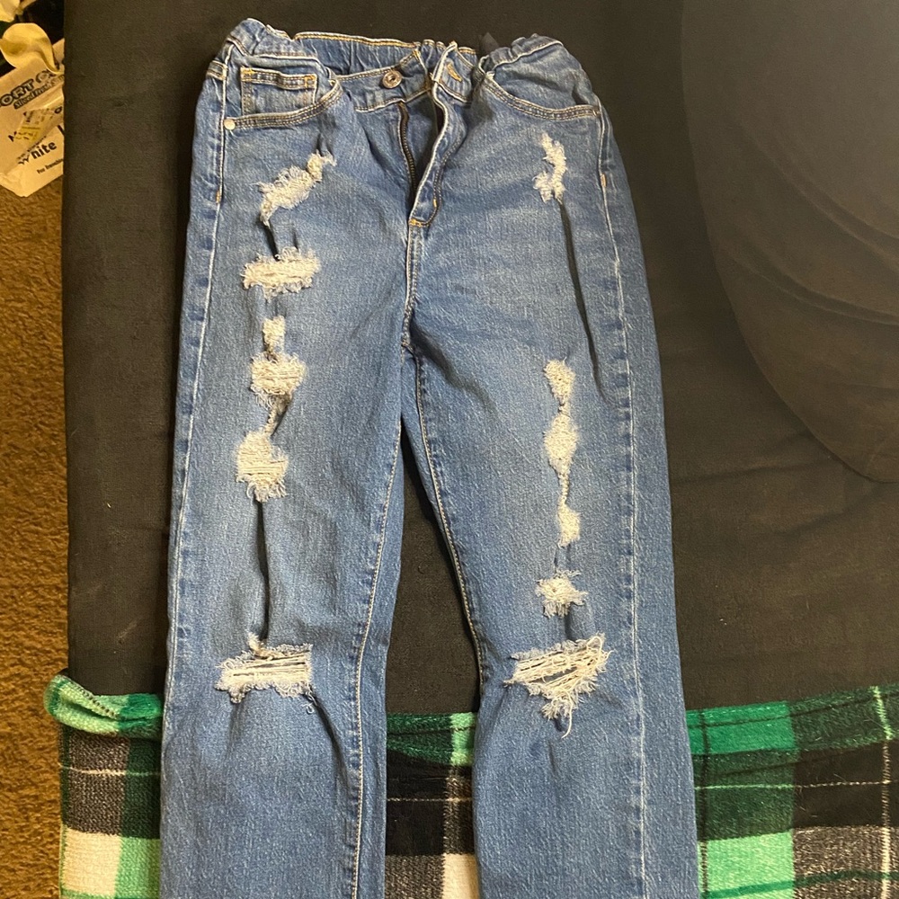 Art class semi skinny jeans, dark blue, size 14 ( these are know to run small. )